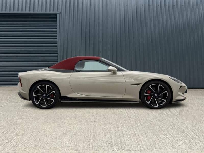 MG Cyberster Gt Awd 77Kwh Red #2