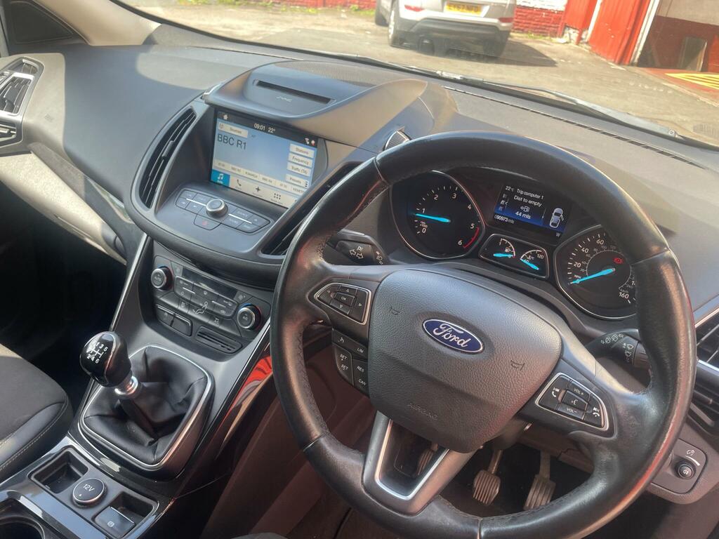 Ford Kuga 2.0 Tdci Titanium Euro 6 Ss MV67GNJ Grey #3