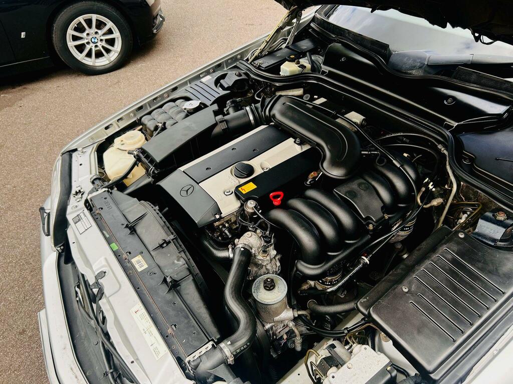 Mercedes-Benz SL Class Blue #19
