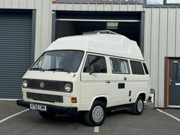 Volkswagen Camper Van White #1