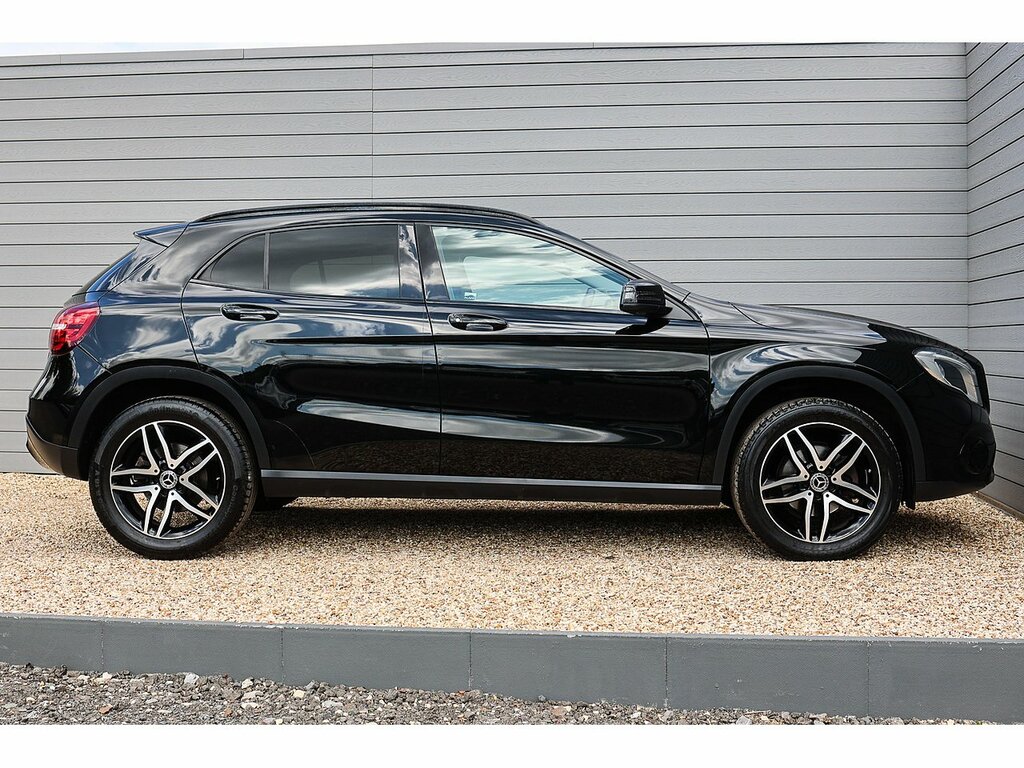 Mercedes-Benz GLA Class Gla180 Urban Edition YB69EGJ Black #6