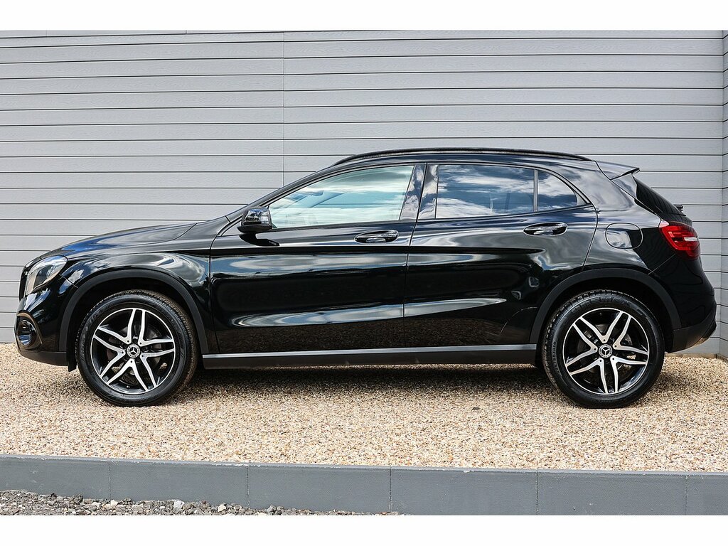Mercedes-Benz GLA Class Gla180 Urban Edition YB69EGJ Black #5