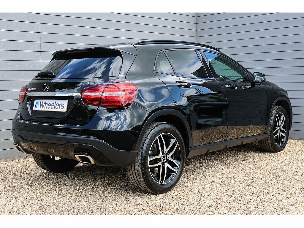 Mercedes-Benz GLA Class Gla180 Urban Edition YB69EGJ Black #3