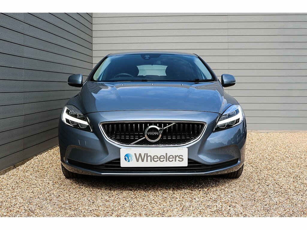 Volvo V40 T2 Momentum Nav Plus Blue #4