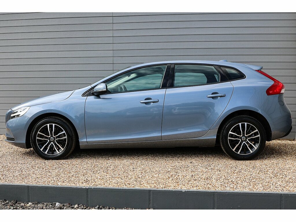 Volvo V40 T2 Momentum Nav Plus Blue #5