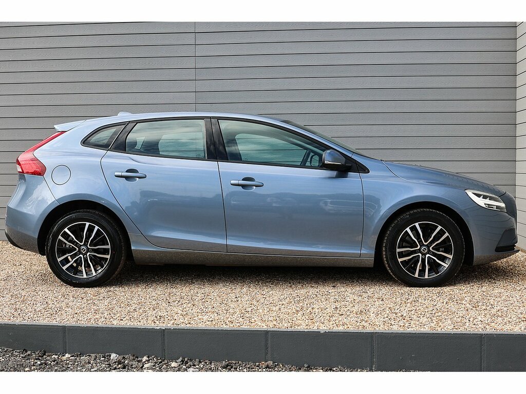 Volvo V40 T2 Momentum Nav Plus Blue #6