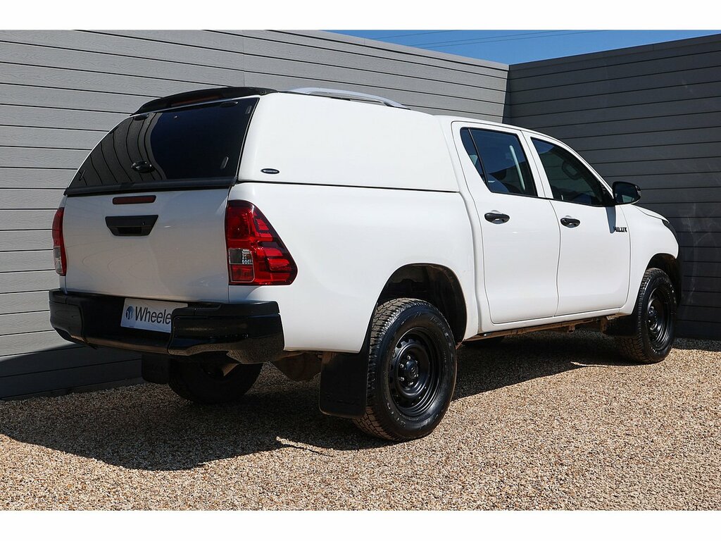 Toyota HILUX D-4d Active White #3