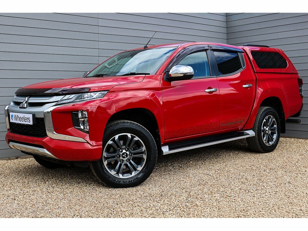Mitsubishi L200 Di-d Dc Barbarian Red