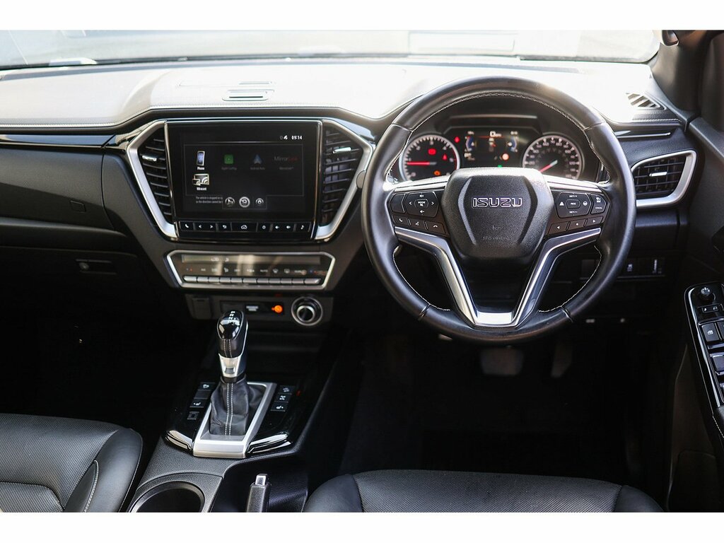 Isuzu D-Max Td V-cross Black #2