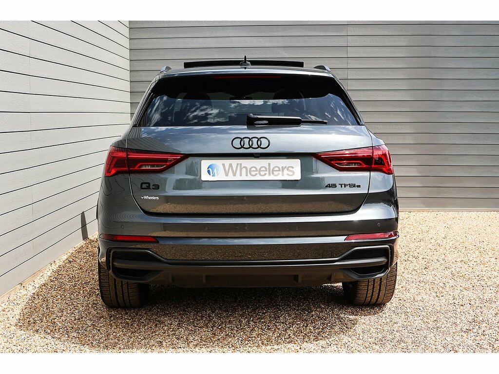 Audi Q3 Tfsie Black Edition YA73LUE Grey #6