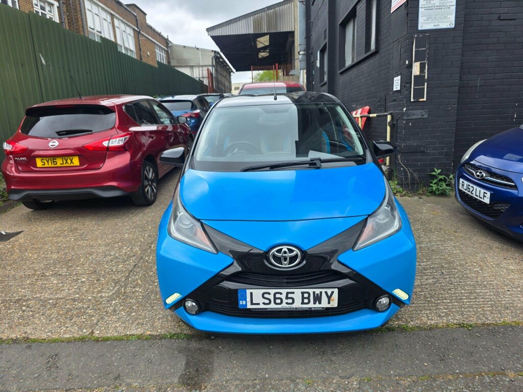 Toyota Aygo 1.0 Vvt-i X-cite X-shift Euro 6 LS65BWY Blue #2