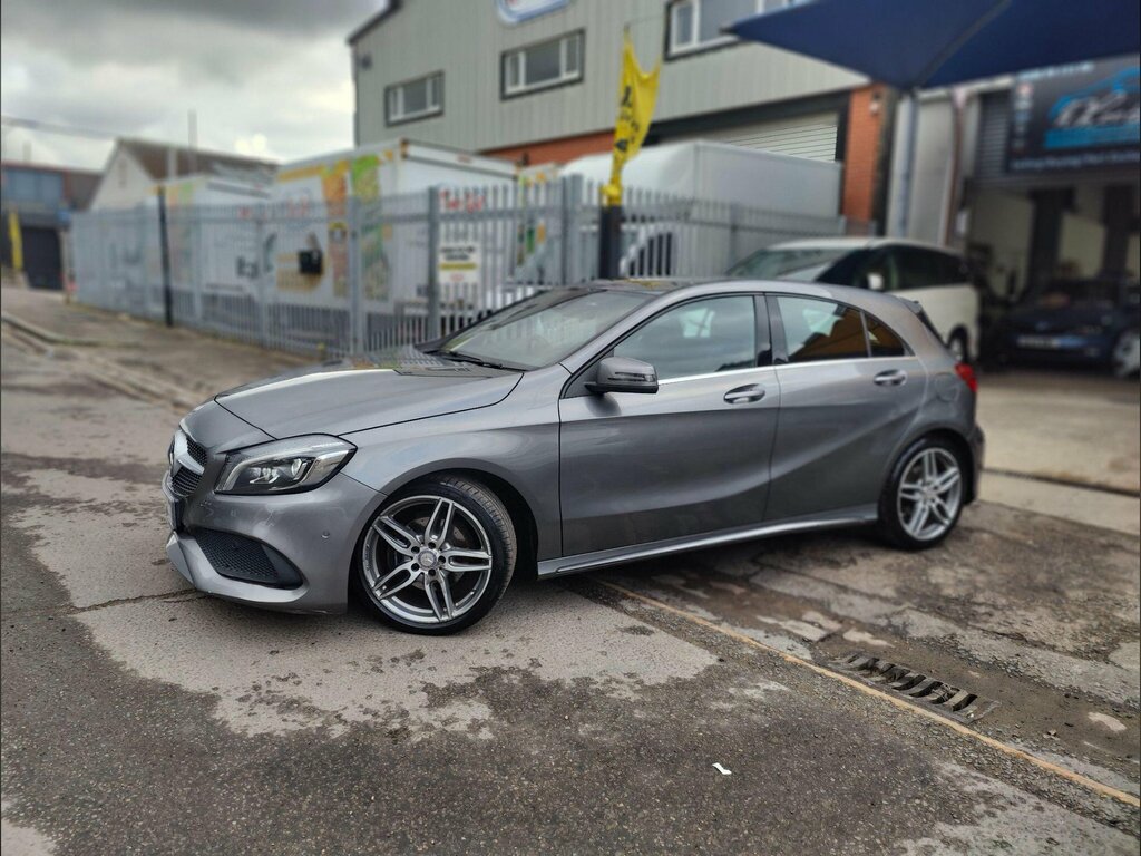 Mercedes-Benz A Class 1.5 A180d Amg Line Premium Euro 6 Ss Grey