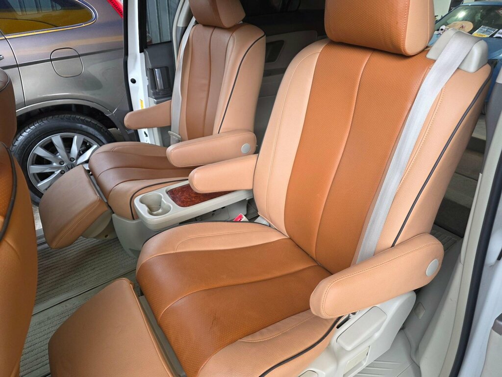 Toyota Estima 2.4 E-four X,ulez 2.4 White #61