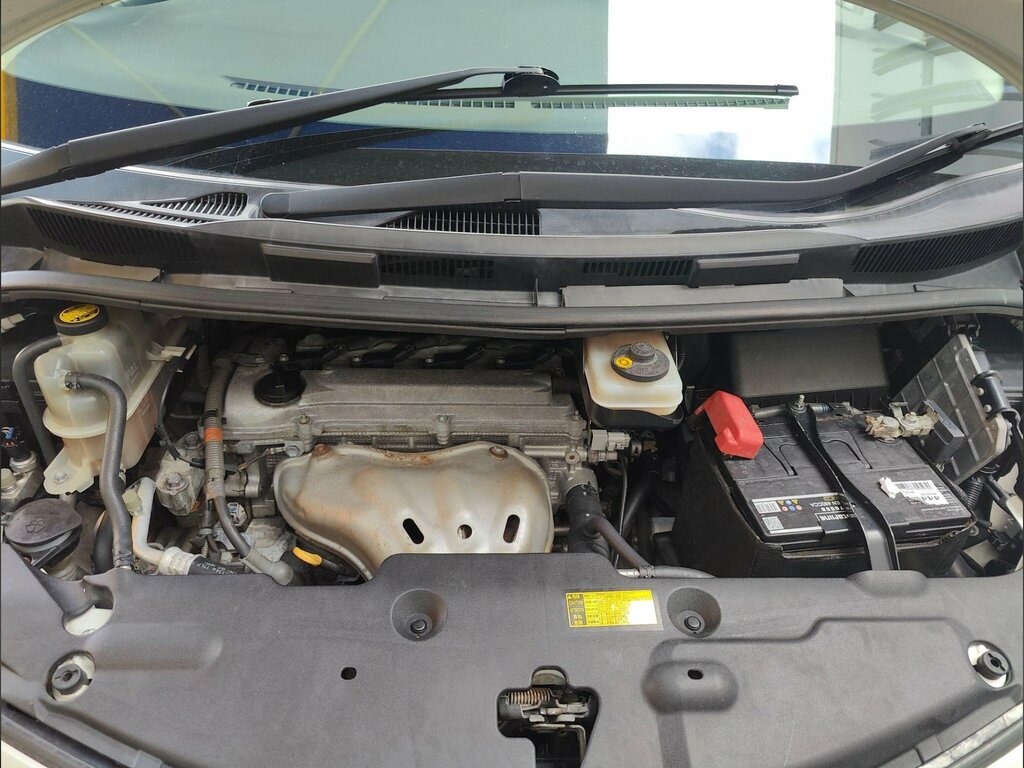 Toyota Estima 2.4 E-four X,ulez 2.4 White #34