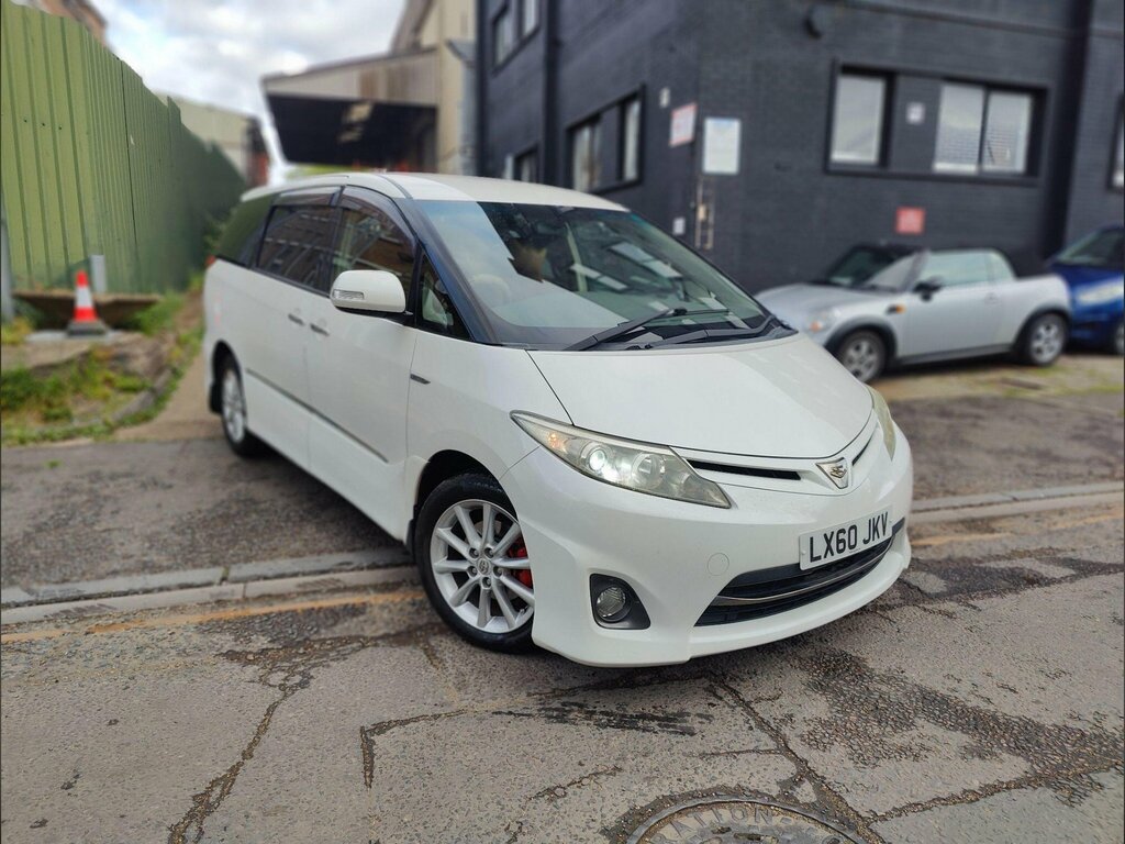 Toyota Estima 2.4 2Wd 7 Seater White