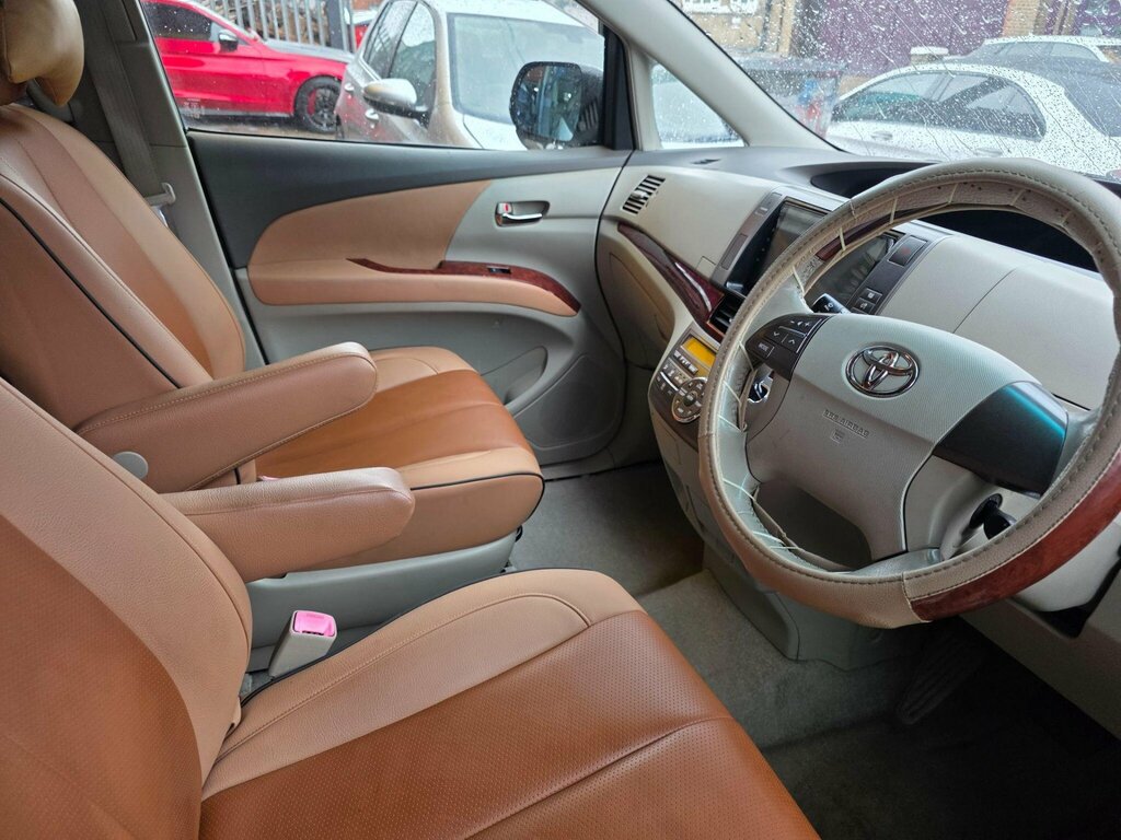 Toyota Estima 2.4 E-four X,ulez 2.4 White #13