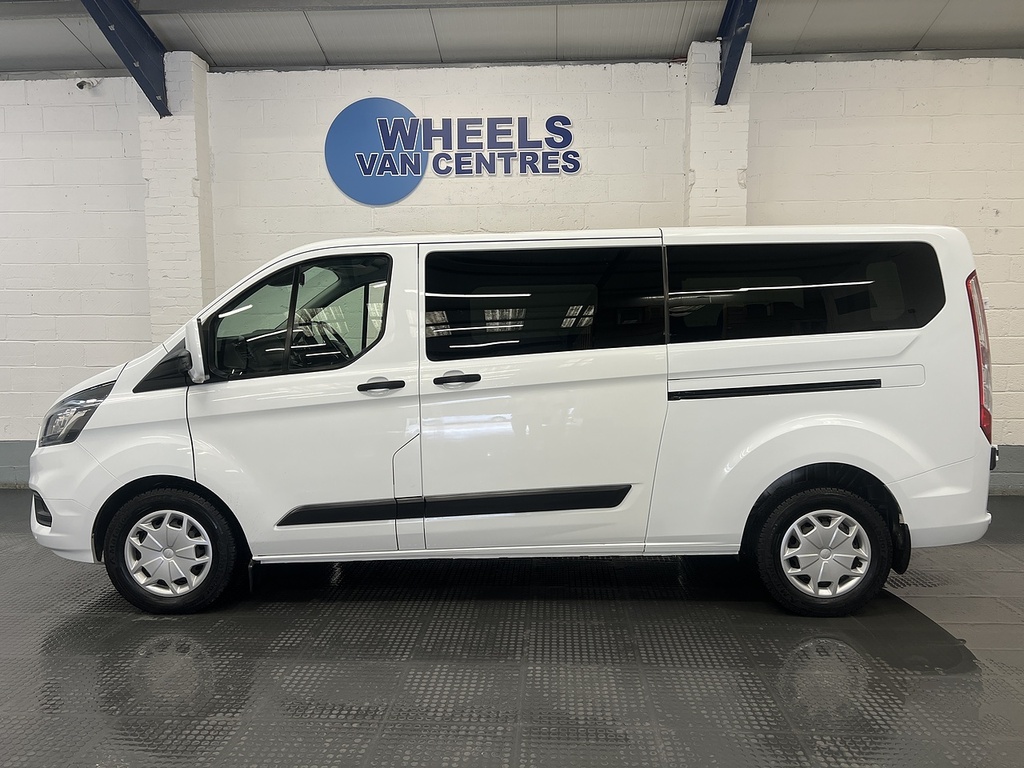 Ford Transit Custom Transit Custom 2.0 320 Ecoblue Trend Kombi L2 H1 E DS22LRF White #2