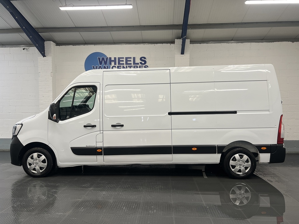 Renault Master Master 2.3 Dci 35 Business Fwd Lwb Medium Roof Eu YF72UHR White #2