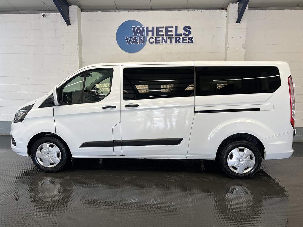 Ford Transit Custom Transit Custom 2.0 320 Ecoblue Trend Kombi L2 H1 E DS22LBK White #2
