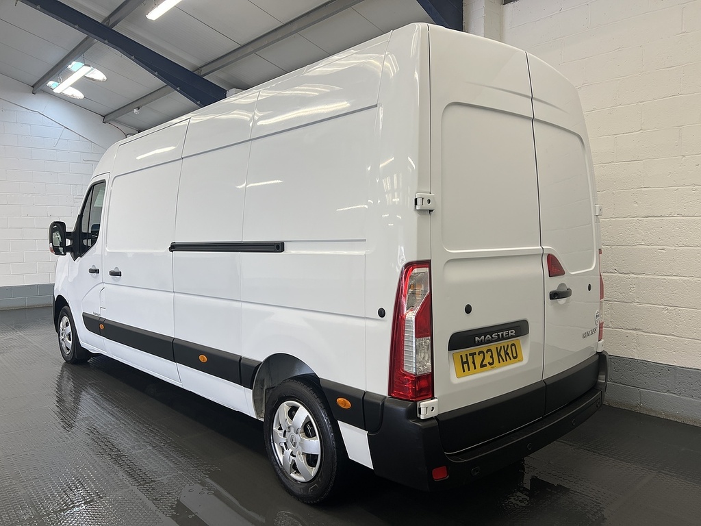 Renault Master Master 2.3 Dci 35 Business Fwd Lwb Medium Roof Eu HT23KKO White #3