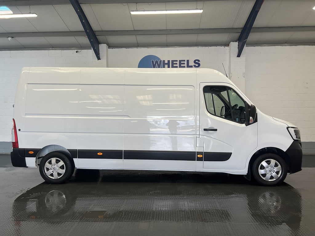 Renault Master Master 2.3 Dci 35 Business Fwd Lwb Medium Roof Eu HN23GNK White #6