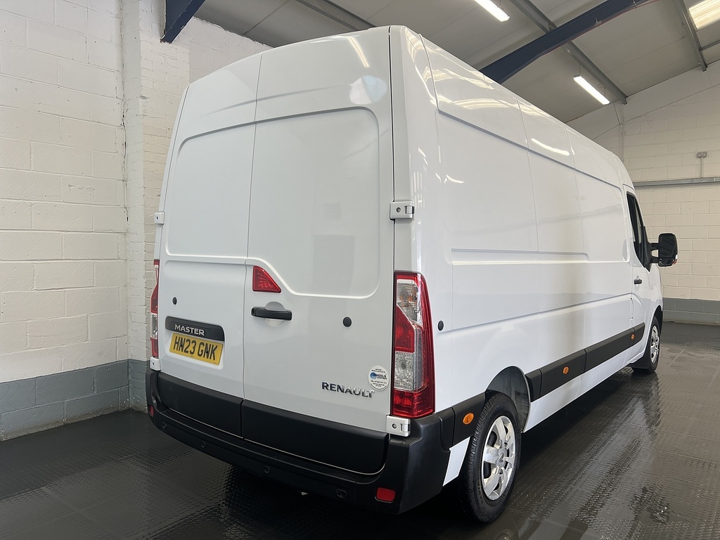Renault Master Master 2.3 Dci 35 Business Fwd Lwb Medium Roof Eu HN23GNK White #5