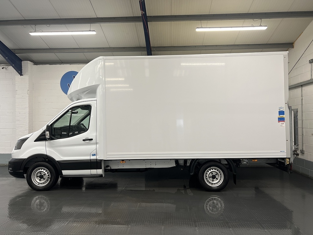Ford Transit Custom 2.0 350 Ecoblue Leader Luton Van WR23FKS White #2