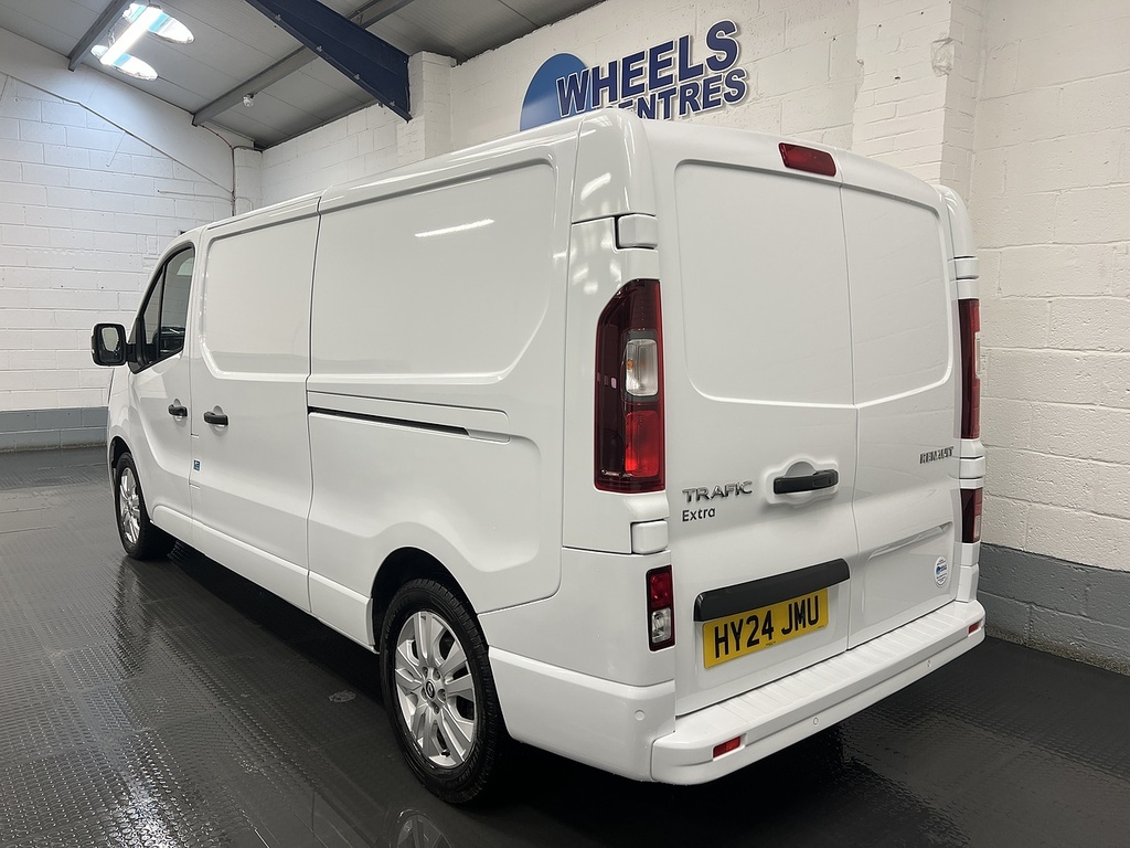 Renault Trafic 2.0 Dci Blue Ll30 Extra Panel Van Manua HY24JMU White #3