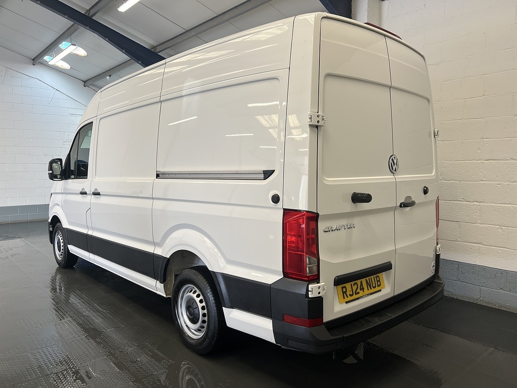 Volkswagen Crafter 2.0 Tdi Cr35 Commerce Plus Panel Van Ma RJ24NUB White #3