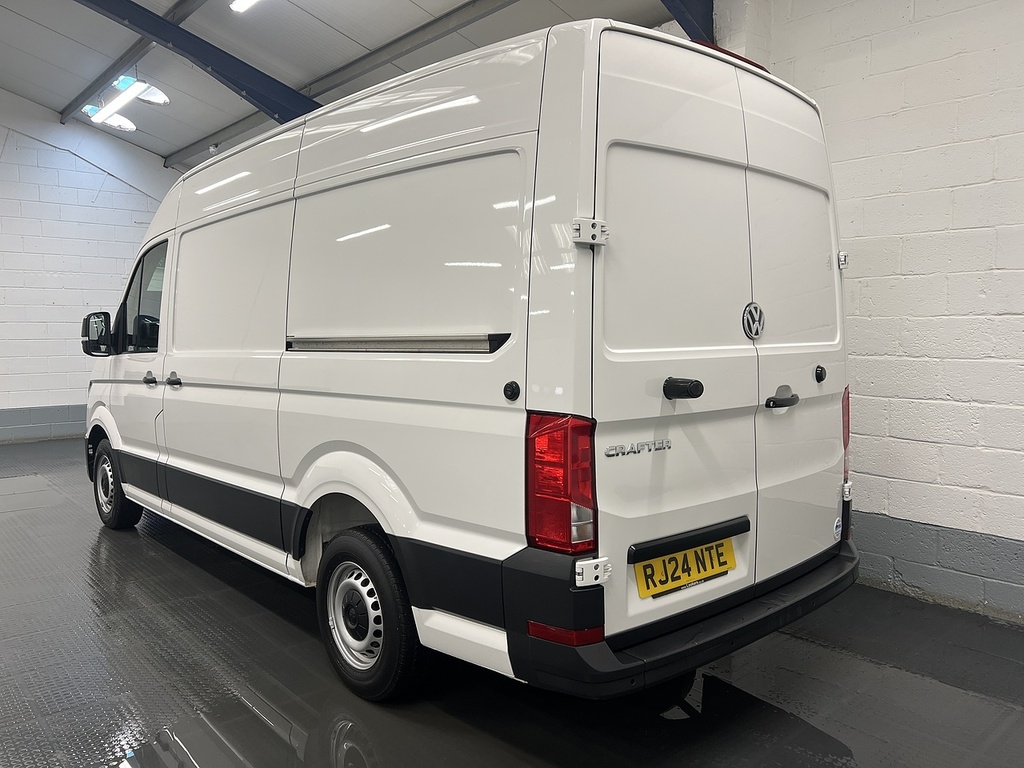 Volkswagen Crafter 2.0 Tdi Cr35 Commerce Plus Panel Van Ma RJ24NTE White #3