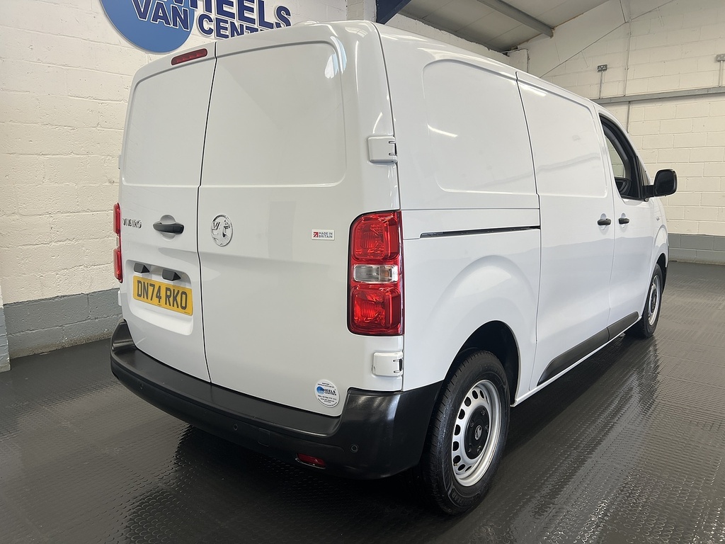 Vauxhall Vivaro 1.5 Turbo D Prime Panel Van 6Dr Swb DN74RKO White #5