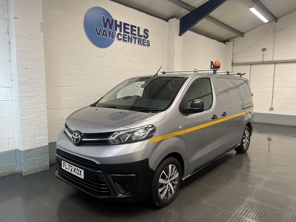 Toyota PROACE 1.5D Icon Medium Panel Van 6Dr Mwb E Grey