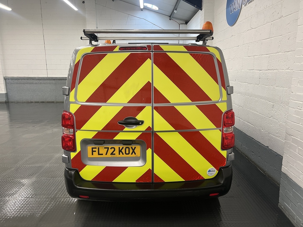 Toyota PROACE 1.5D Icon Medium Panel Van 6Dr Mwb E Grey #4