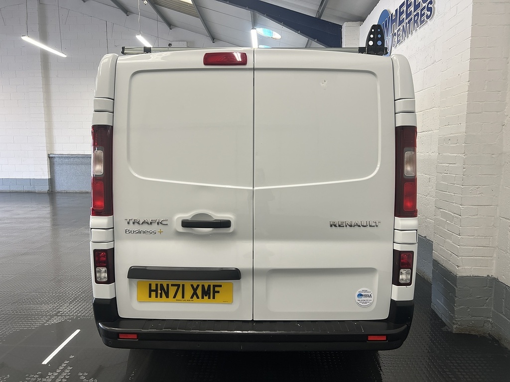 Renault Trafic 2.0 Dci Energy 30 Business Panel Van M HN71XMF White #4