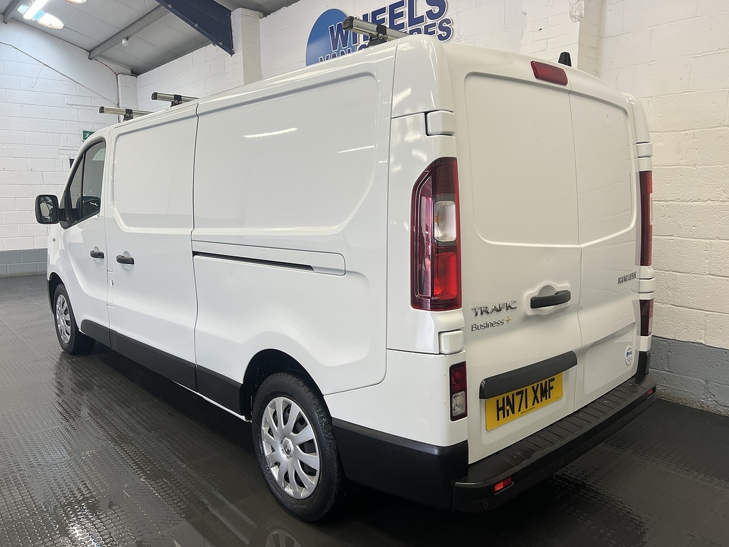 Renault Trafic 2.0 Dci Energy 30 Business Panel Van M HN71XMF White #3
