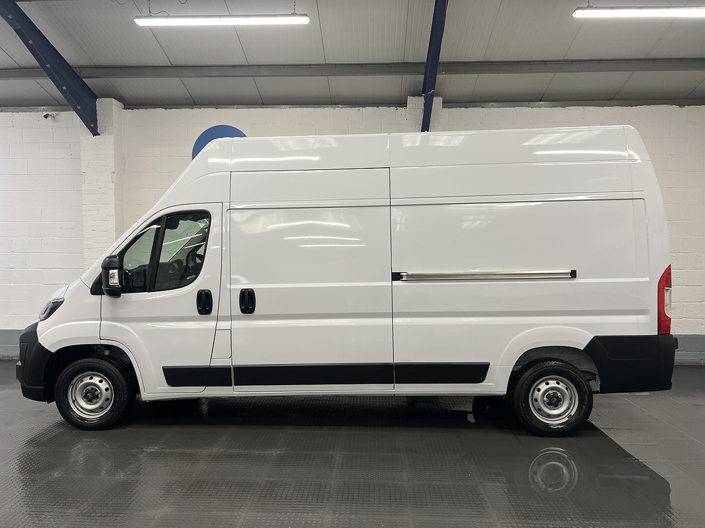 Citroen Relay 2.2 Bluehdi 35 Enterprise Panel Van Man KR25BZW White #2