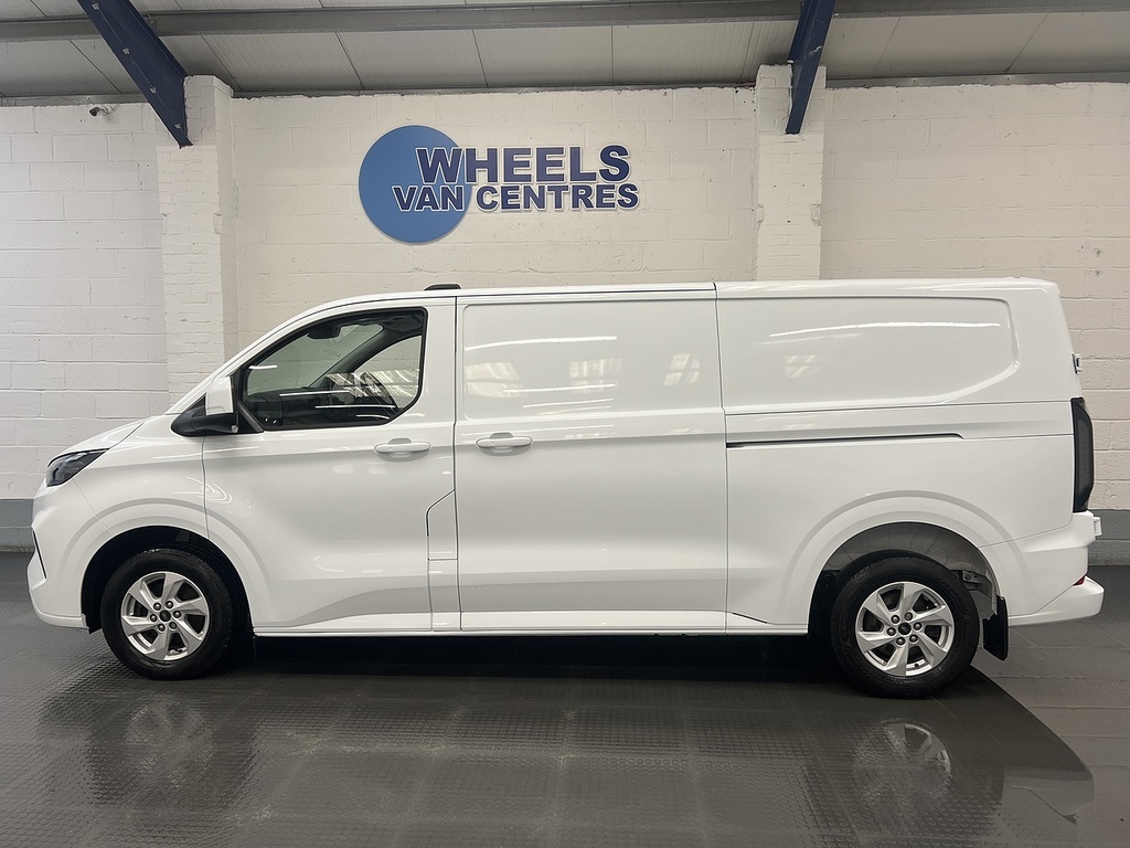Ford Transit Custom 2.0 300 Ecoblue Limited Panel Van Manua LD24KZJ White #2