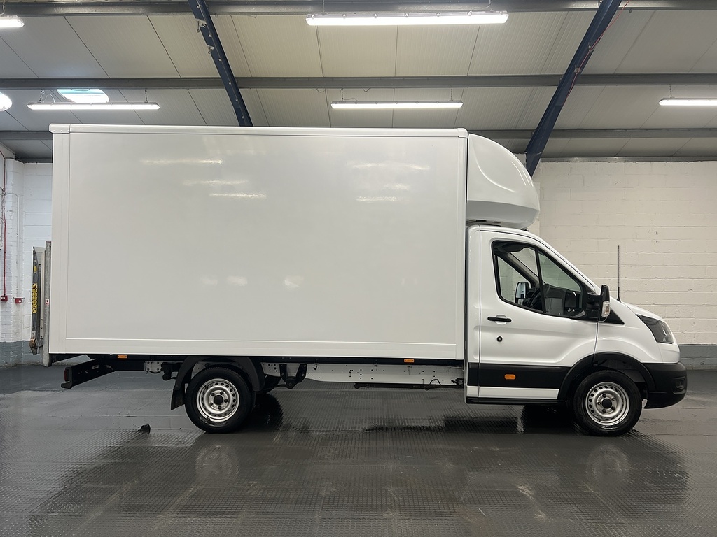 Ford Transit Custom 350 Ecoblue Leader 2.0 Luton LE72HUJ White #6