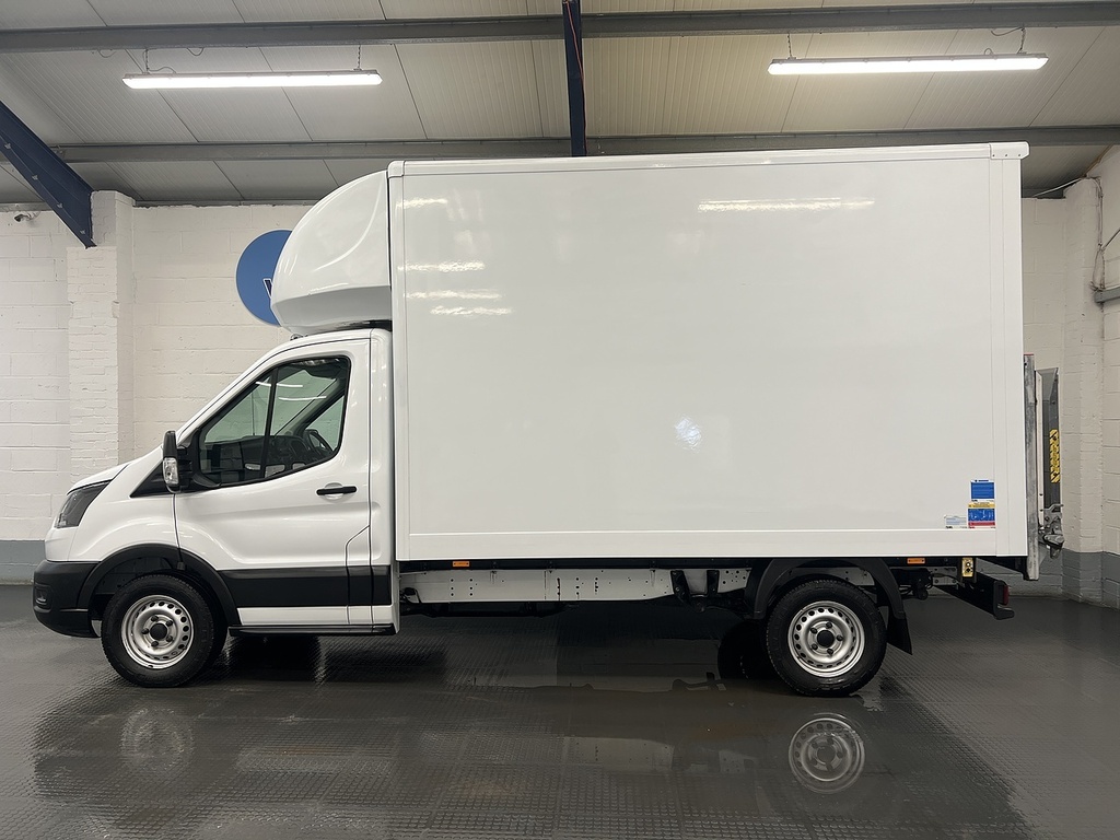 Ford Transit Custom 350 Ecoblue Leader 2.0 Luton HV22YXF White #2