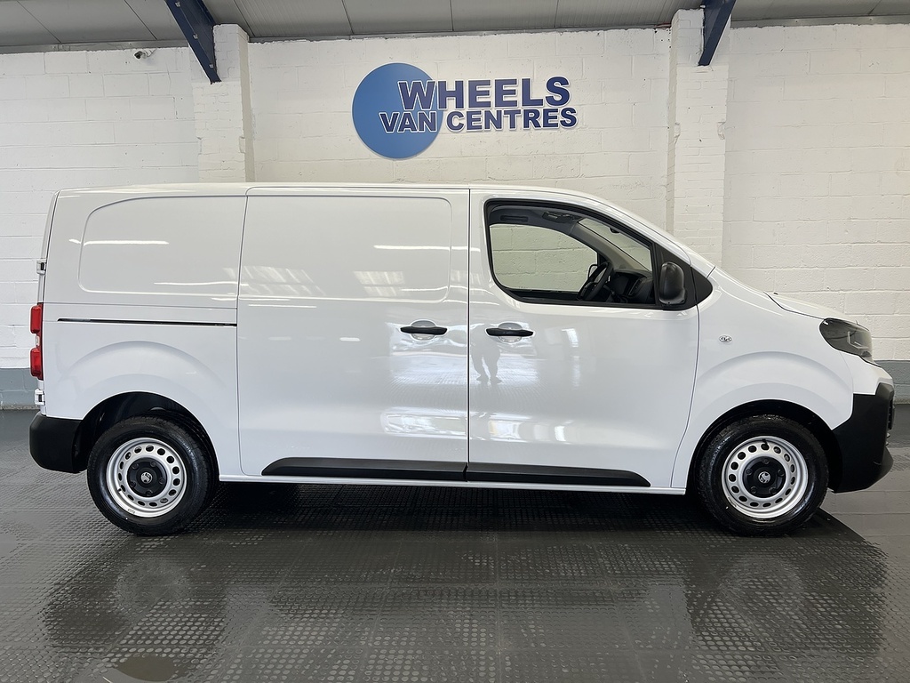 Vauxhall Vivaro 1.5 Turbo D Prime Panel Van 6Dr Swb White #6