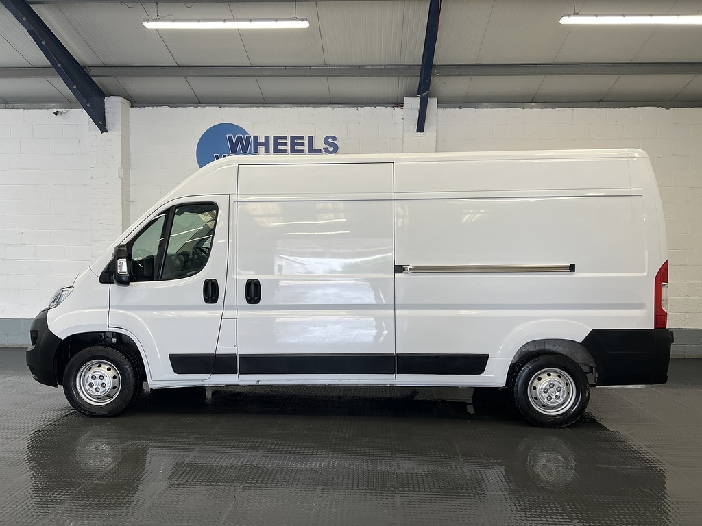Citroen Relay 2.2 Bluehdi 35 Enterprise Edition Panel Van Di YL23DTU White #2