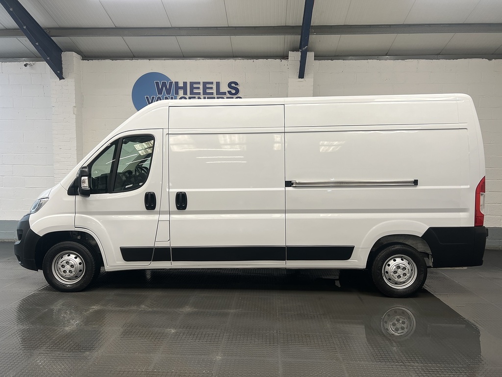 Citroen Relay 2.2 Bluehdi 35 Enterprise Edition Panel Van Di YL23CPX White #2