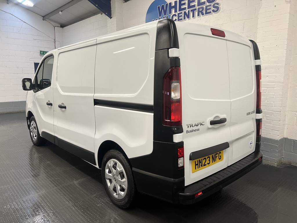 Renault Trafic 2.0 Dci Blue Sl28 Business Panel Van Ma HN23NFG White #3