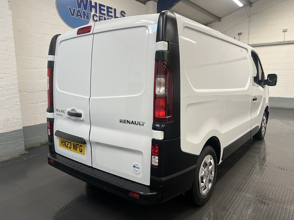 Renault Trafic 2.0 Dci Blue Sl28 Business Panel Van Ma HN23NFG White #5