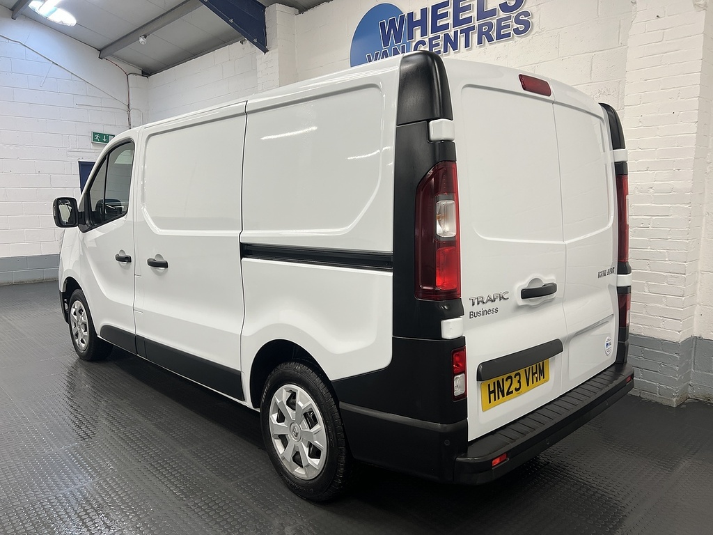 Renault Trafic 2.0 Dci Blue Sl28 Business Panel Van Ma HN23VHM White #3