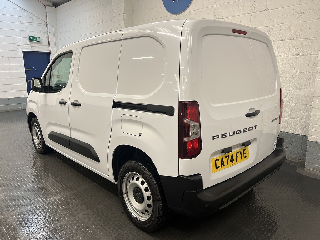 Peugeot Partner 1.5 Bluehdi 1000 Professional Standard Panel Van 5 CA74FYE White #3