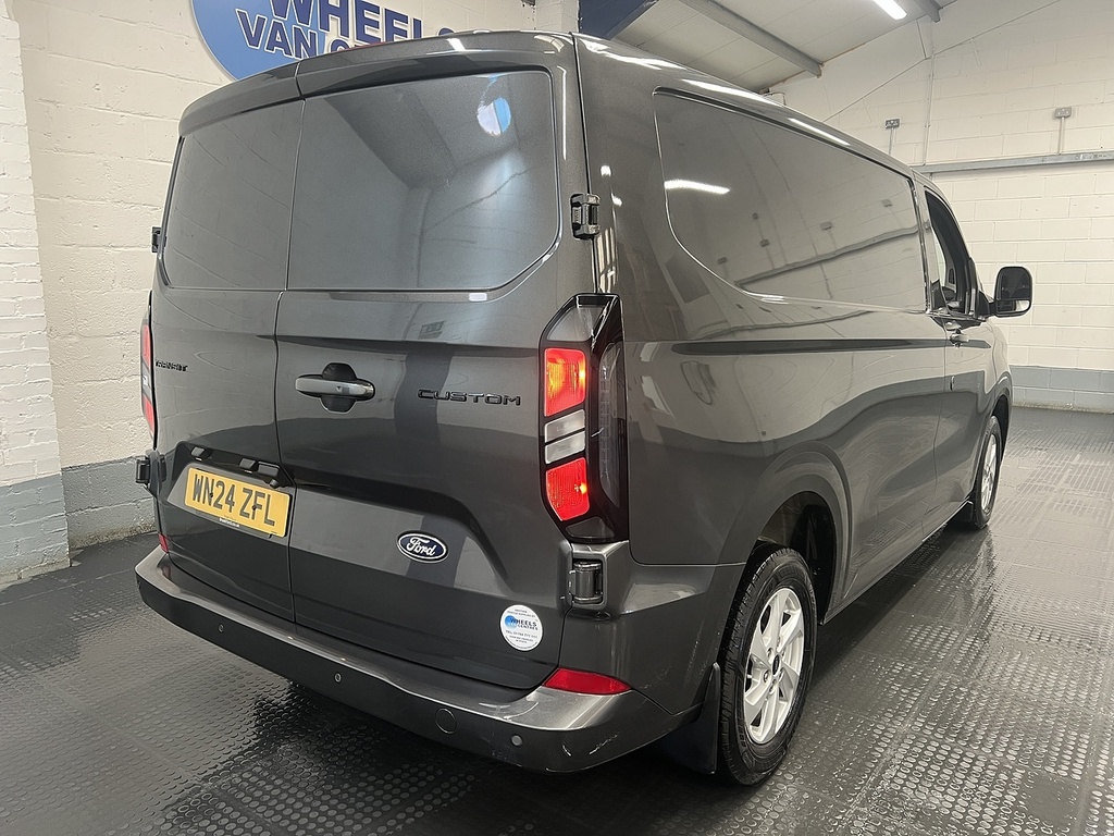 Ford Transit Custom 2.0 300 Ecoblue Limited Panel Van Manua WN24ZFL #5