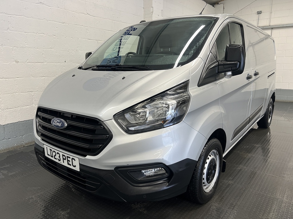 Ford Transit Custom 2.0 300 Ecoblue Leader Panel Van LD23PEC Silver