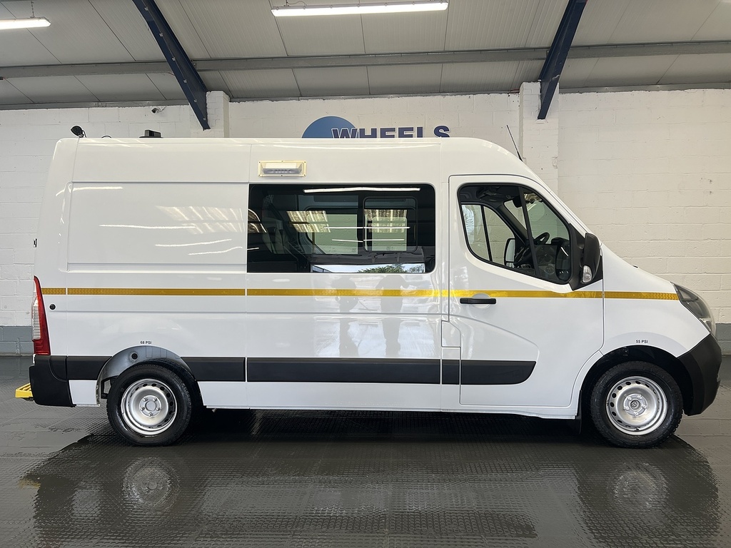 Vauxhall Movano Cdti 3500 Biturbo Edition 2.3 Welfare D BN70DJJ White #6