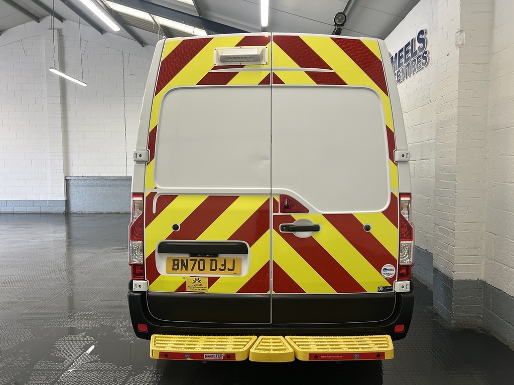 Vauxhall Movano Cdti 3500 Biturbo Edition 2.3 Welfare D BN70DJJ White #4